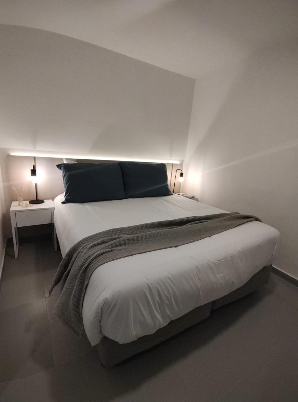 Upoint Recoleta Aparthotel บัวโนสไอเรส ภายนอก รูปภาพ