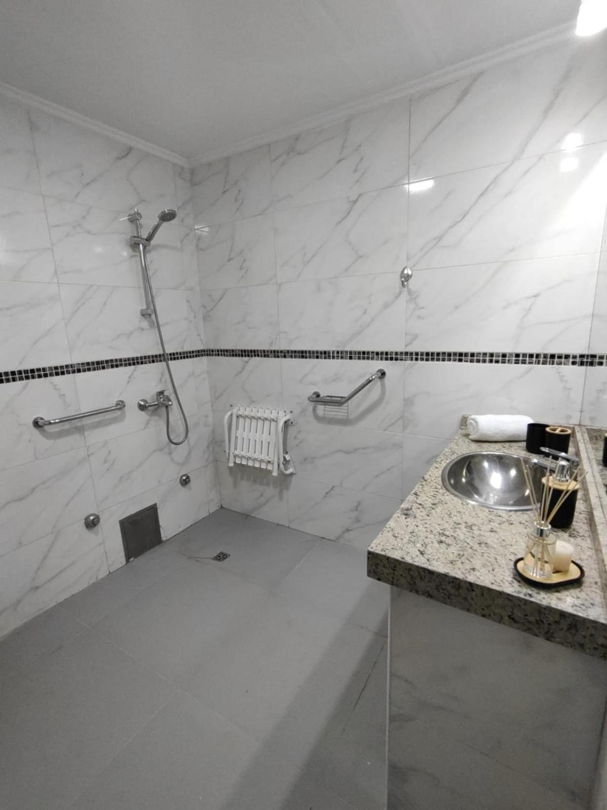 Upoint Recoleta Aparthotel บัวโนสไอเรส ภายนอก รูปภาพ